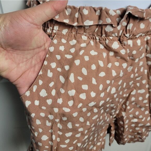 THREAD + SUPPLY Shorts - Picture 3 of 6